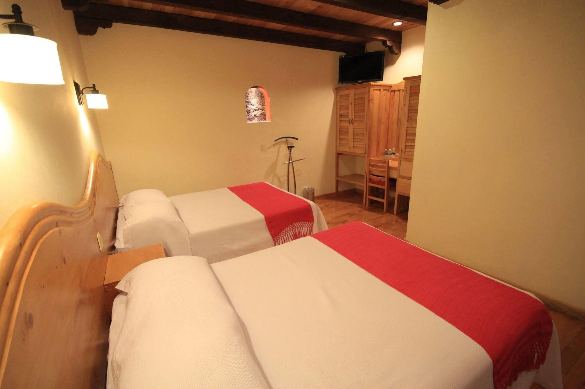 Hotel Provincia Сан-Кристобаль-де-Ла-Касас Экстерьер фото